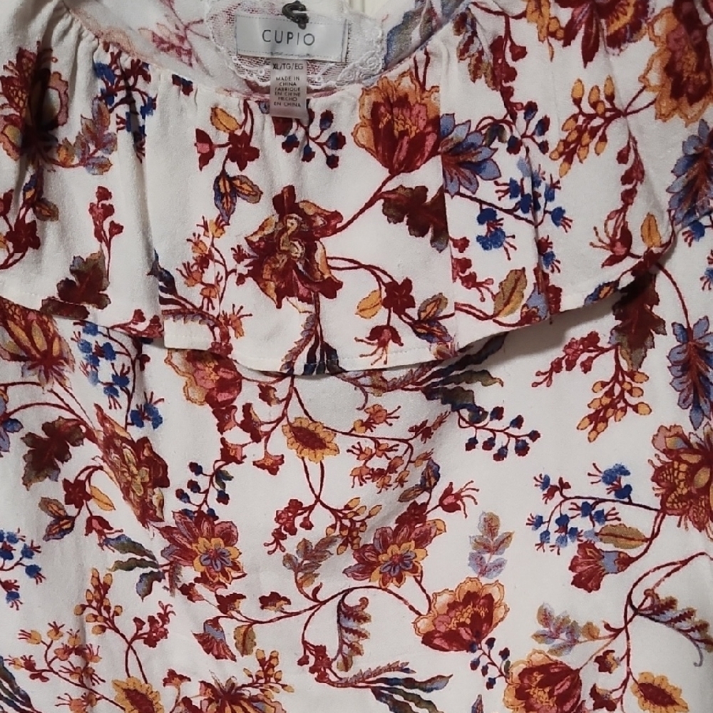 C Floral Ruffle Blouse - Red and Blue - Picture 4 of 6